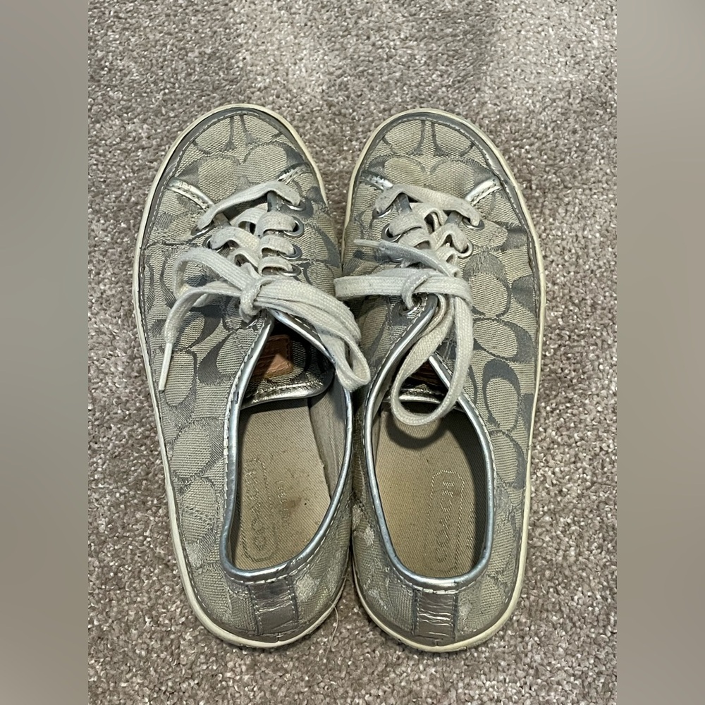 Authentic Coach Silver/Gray Sneakers. Size 6.5 women’s - Picture 6 of 6